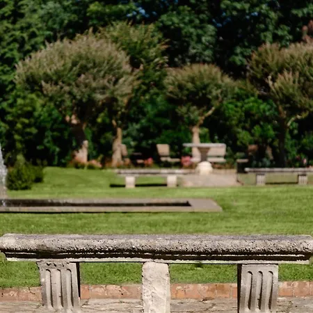 Hotel Château Du Clair De Lune - Les Collectionneurs 4*