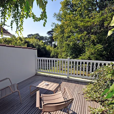Hotel Chateau Du Clair De Lune - Boutique Luxury Biarriz