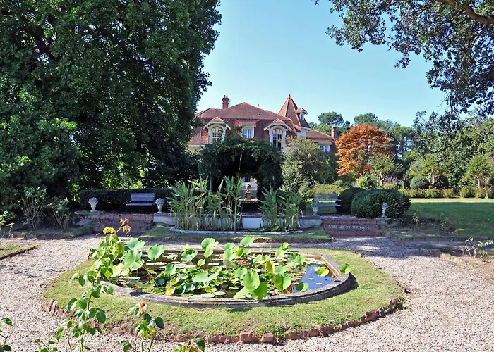 Chateau Du Clair De Lune - Boutique Luxury Biarriz