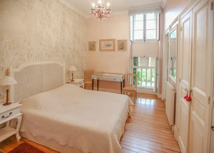 Hotel Chateau Du Clair De Lune - Boutique Luxury Biarritz