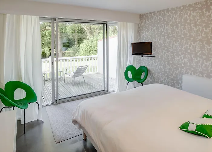 Hotel Chateau Du Clair De Lune - Boutique Luxury