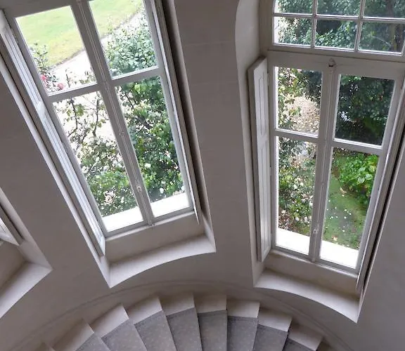 Hotel Chateau Du Clair De Lune - Boutique Luxury Biarriz