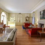 Château Du Clair De Lune - Les Collectionneurs Hotel