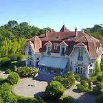 Château Du Clair De Lune - Les Collectionneurs 4* Biarritz