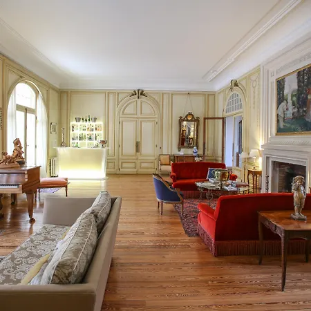 Chateau Du Clair De Lune - Boutique Luxury Otel