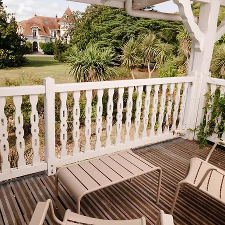 Chateau Du Clair De Lune - Boutique Luxury Biarritz