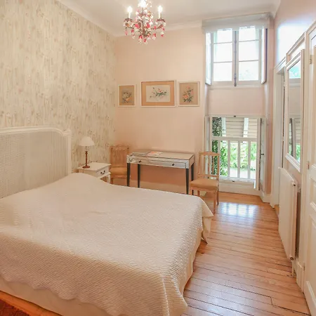 Hotel Chateau Du Clair De Lune - Boutique Luxury Biarritz