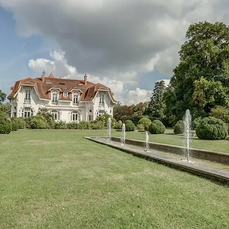 Château Du Clair De Lune - Les Collectionneurs 4*