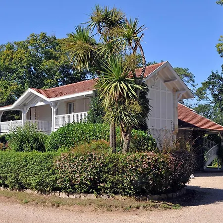 Otel Chateau Du Clair De Lune - Boutique Luxury