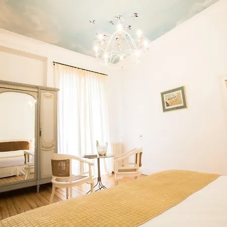 Chateau Du Clair De Lune - Boutique Luxury Otel