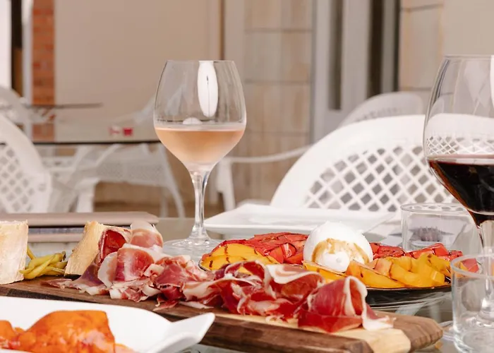 Chateau Du Clair De Lune - Boutique Luxury Hotell Biarritz