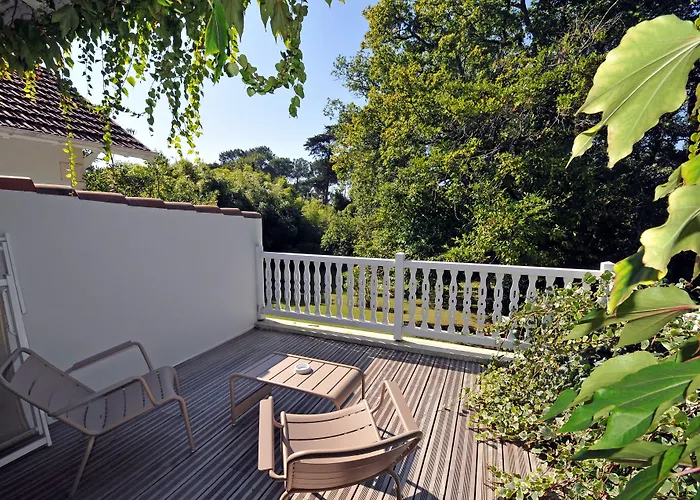 Hotel Château Du Clair De Lune - Les Collectionneurs Biarritz