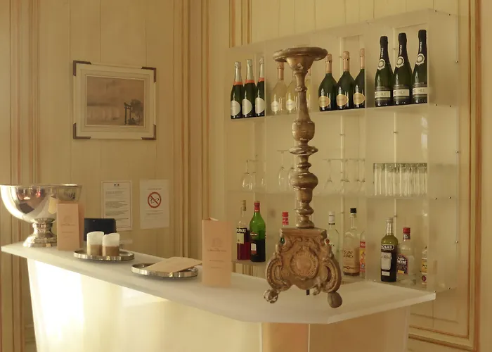 Château Du Clair De Lune - Les Collectionneurs Biarritz