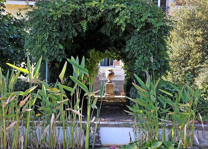 Chateau Du Clair De Lune - Boutique Luxury Hotell
