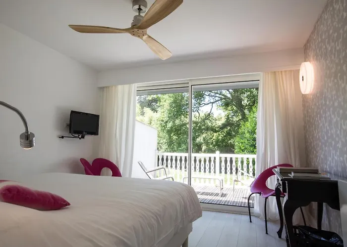 Château Du Clair De Lune - Les Collectionneurs 4*